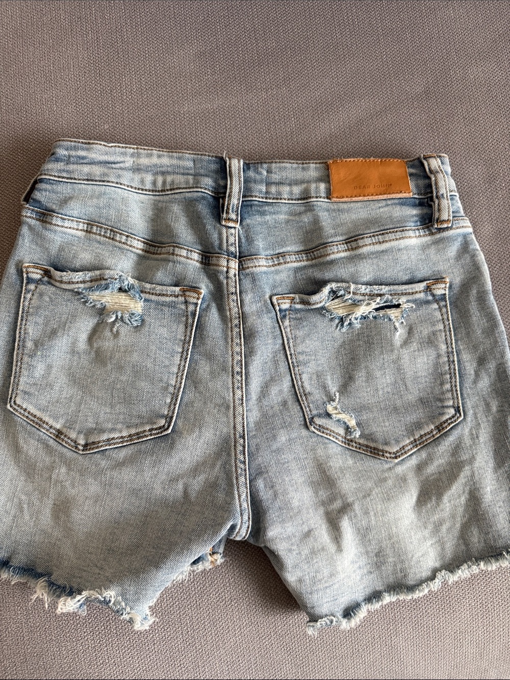 Dear John GIGI Light Wash Distressed Denim Shorts Size 25 - Picture 3 of 6